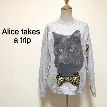 Alice takes a trip 고양이 프린트 레오파드 리본 트레이닝복