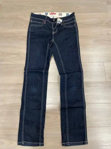 베티 스미스 스트레이트 팬츠