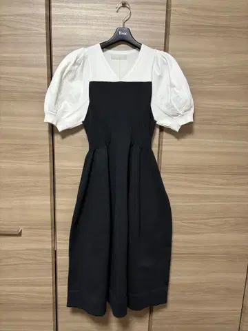 [새상품급] 셀포드 홀가먼트 원피스