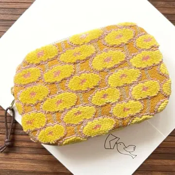 미나 페르호넨 코롱또 얇은 타입 파우치 centofiori