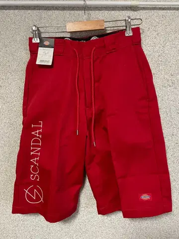 [새상품] Dickies SCANDAL 로고 빨간색 숏팬츠 28
