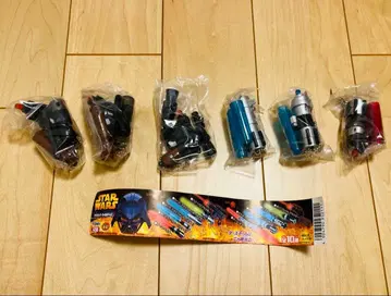 [ 미개봉 새상품 ] 스타 워즈 라이트 세이버 키링 세트 레어