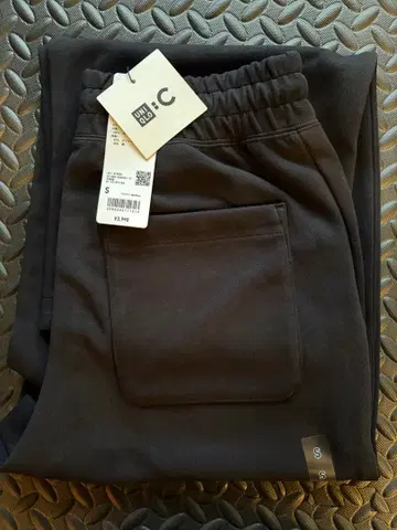 [ 미사용 ] 유니클로C 와이드 스웨트 팬츠 S 사이즈 블랙