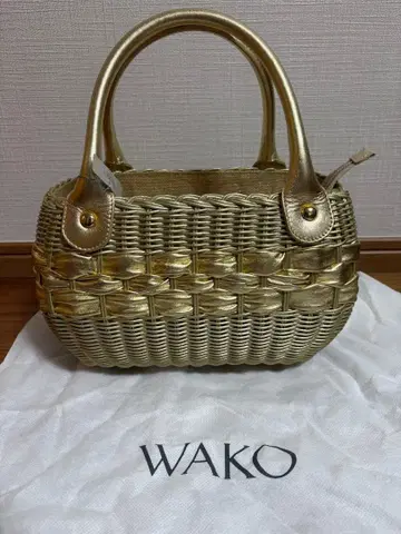 WAKO 골드 핸드백