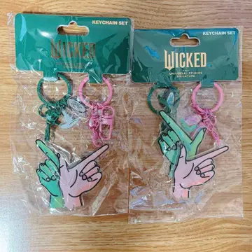 싱가포르 유니버셜 키링 USS 위키드 Wicked