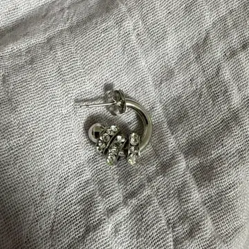 justine clenquet daisy 귀걸이