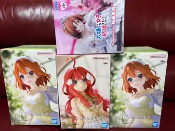 피규어 4개 세트