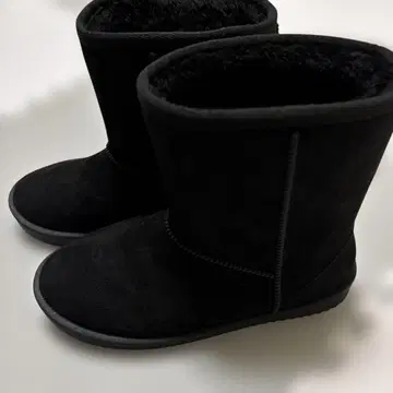 방수 블랙스에이드 어그 부츠