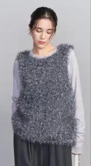 BEAUTY&YOUTH 메탈릭 샤기 니트 베스트