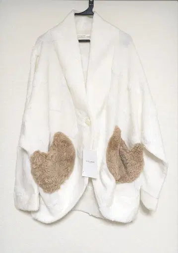 택 포함 새상품 츠모리치사토 쓰리 와코루 보아 가운 L