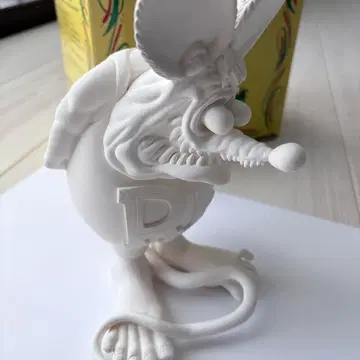 RatFink 피규어 화이트