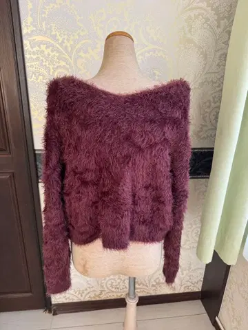 그레이스 콘티넨탈 털이 긴 니트