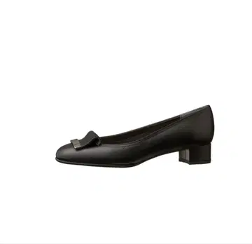 정가 1만 7천엔 DIANA 다이애나 웰핏 블랙 하이힐 23.5