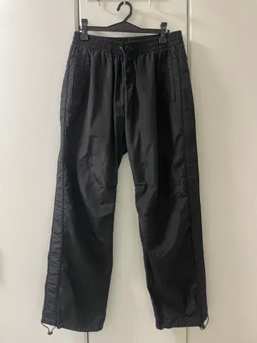 [ 오니츠카타이거 ] 나일론 팬츠