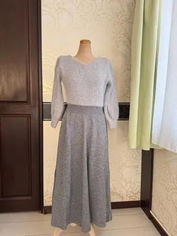 그레이스 콘티넨탈 니트 원피스