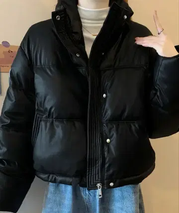 블랙 숏 기장 다운 자켓