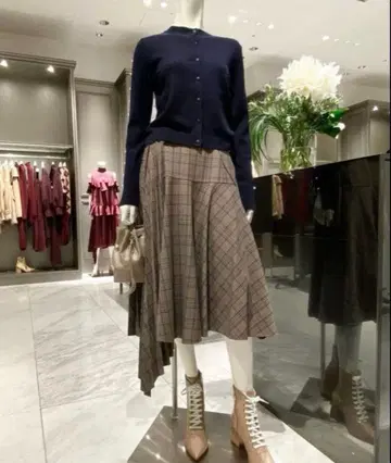 폭시 디어 'Philosopher Skirt' 스커트