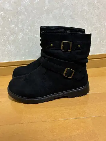 블랙 스웨이드 엔지니어 부츠