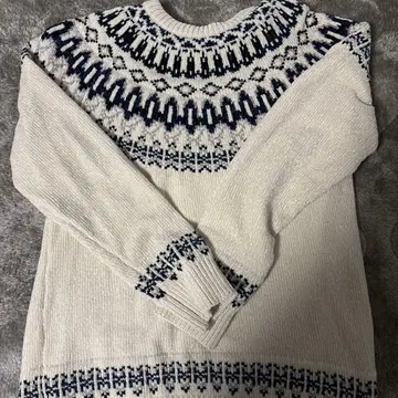 NAVY 화이트 페어아일 패턴 니트 스웨터