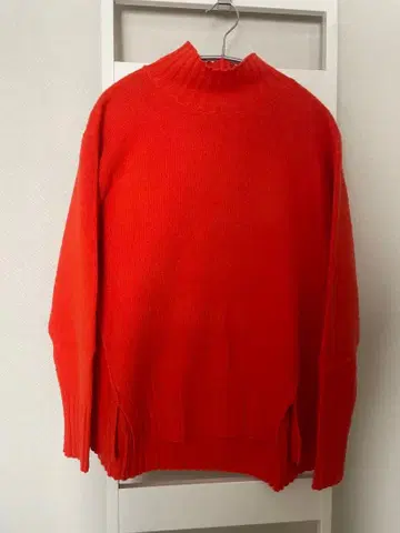 어반 리서치 하이넥 니트 오렌지