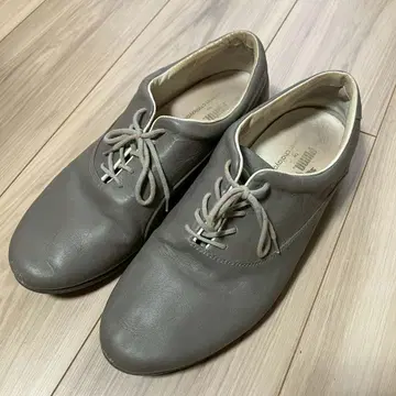 그레이 가죽 레이스업 슈즈
