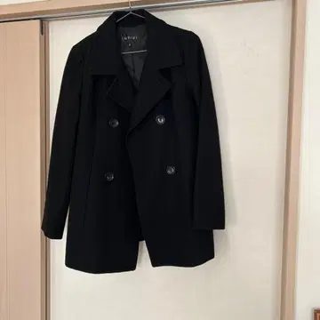 INDIVI 블랙 더블 브레스트 피 코트