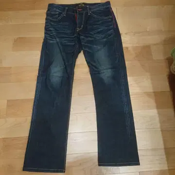 BLUE TRIP 스트레이트 데님 31