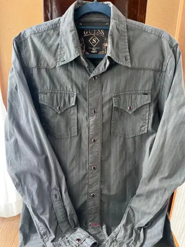 GUESS 그레이 긴팔 셔츠