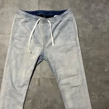 정가:13,200엔 MONKEY TIME 미색 데님 셰프 팬츠 P1