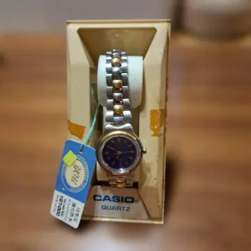 [ 새상품 ] 빈티지 [ 당시물 ] CASIO 쿼츠 손목시계 다크 블루