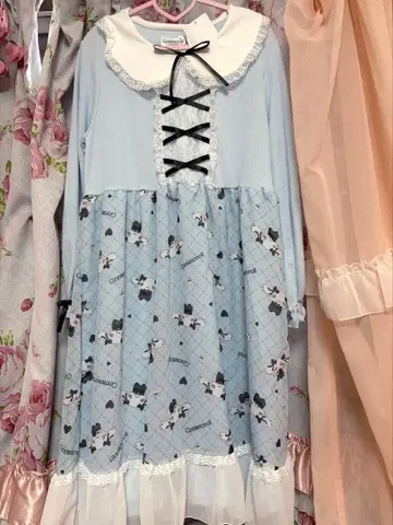 시나모롤 룸 원피스