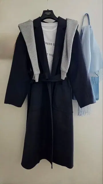 새상품 SAISONDD PAPILLON 울 롱 코트 네이비