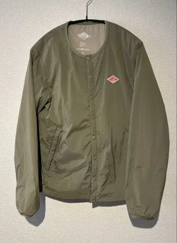 단톤 이너다운 카키