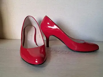 레드 에나멜 하이힐
