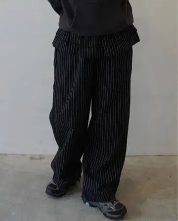 크래미 스트라이프 프릴 팬츠 프릴 팬츠 와이드 팬츠 스트라이프