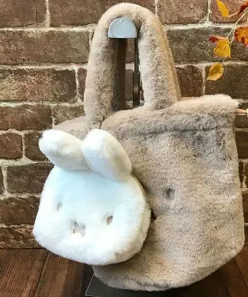 새상품 미피 퍼 복조리 다이컷 파우치 토트백 세트 밀크티