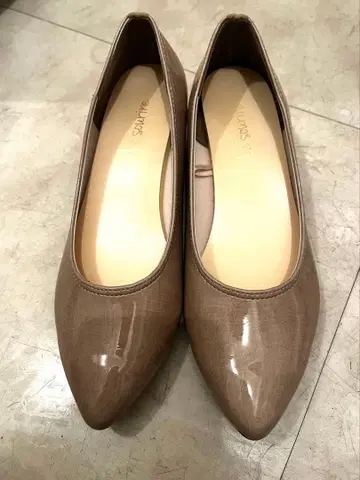 Le sourire 베이지 펌프스 (23.5) 베이지 힐 4cm