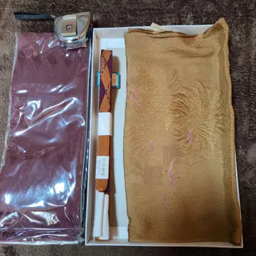 골드 컬러 꽃무늬 자수 오비 장식 천과 허리띠 다테에리 세트 미사용