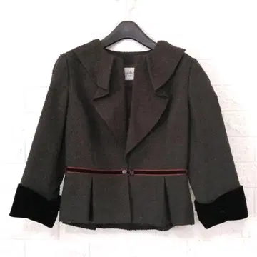 miss ashida 프릴 디자인 숏 기장 포멀 자켓 9