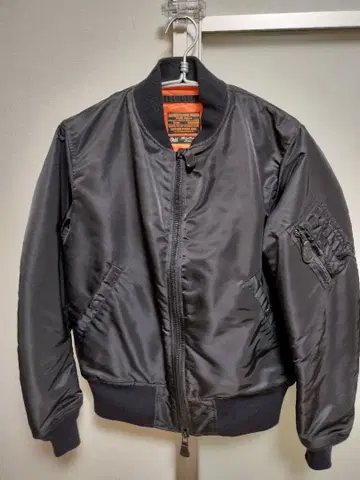 유나이티드카 x 골드 MA-1 블랙 M 토요 엔터