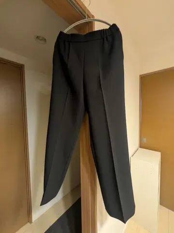 더블 크로스 라인 블랙 슬랙스 L