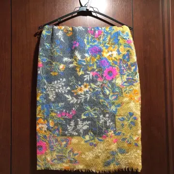 EPICE 대형 꽃무늬 울 스톨