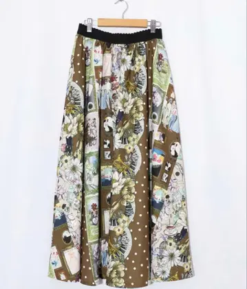 이즈스칼라 553256: 예술과 음악, 꽃의 콜라주 패턴 플레어 스커트