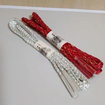 [ 고급 허리띠 ] 빨간색과 은색 허리띠 ( 골드 컬러 실 포함 )