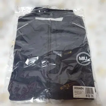 MIU404 점퍼 XL 사이즈