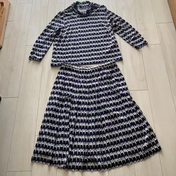 새상품급 레리안 셋업 13+