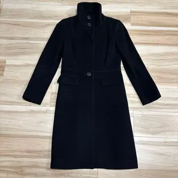 인디비 INDIVI 블랙 스탠드 카라 롱 코트