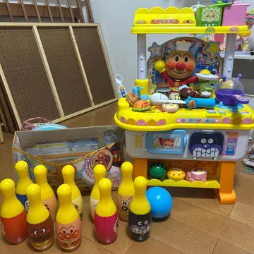 호빵맨 쿠킹 세트와 볼링 핀셋 세트