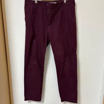 LACOSTE 슬림핏 치노 팬츠 버건디 L32