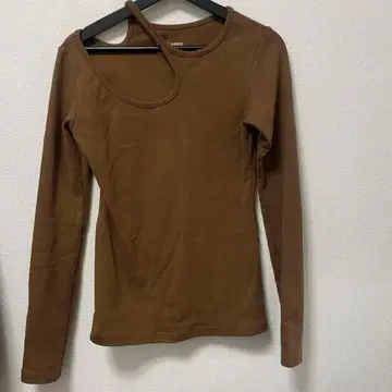 LOW CLASSIC 긴팔 티셔츠